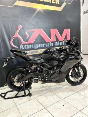 Jual bekas ZX25R 4cilinder 2021 km 3rb kece bos. Anugerah Motor rungkut tengah 81,lokasi di Sukolilo