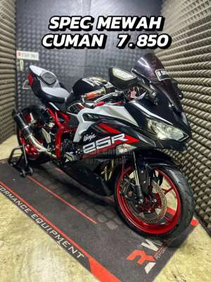 Jual bekas ZX25R OR ZX 25 R ABS QS MODIF LOW KM 2000 PAJAK ON RAWATAN SUPERB BRO,lokasi di Kembangan