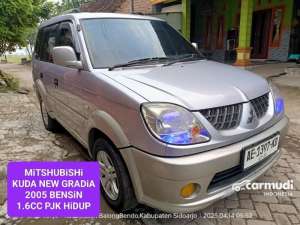 Jual bekas 2005 Mitsubishi Kuda 1.6 Grandia Petrol MPV MANUAL BENSIN ISTIMEWA MULUS,lokasi di Jawa Timur