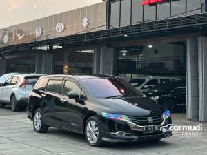 Jual bekas 2010 Honda Odyssey 2.4 MPV PMK 2011 ABSOLUTE RB3 FACELIFT,lokasi di Jawa Timur