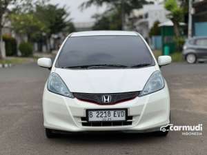 Jual bekas 2012 Honda Jazz 1.5 Hatchback AT Putih,lokasi di DKI Jakarta