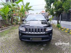 Jual bekas 2013 Jeep Compass 2.4 Limited SUV Sangat Terawat,lokasi di Jawa Timur