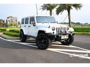 Jual bekas 2013 Jeep Wrangler 3.6 Sahara Unlimited 4 Door SUV,lokasi di DKI Jakarta