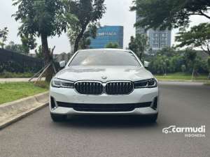 Jual bekas 2021 BMW 530i 2.0 Opulence SedanLangsung Nama Pembeli, Belum Ada STNK, Spt Mobil Baru, Kondisi Sangat IstimewaJaminan MUTU,lokasi di DKI Jakarta