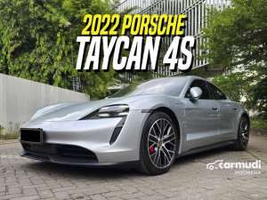 Jual bekas 2021 Porsche Taycan 0.0 4S Performance Battery Plus Sedan Dolomite Silver on Red,lokasi di DKI Jakarta