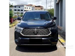 Jual bekas 2023 Toyota Kijang Innova Zenix 2.0 G HV Premium Color MPV Hybrid Gen7,lokasi di Banten