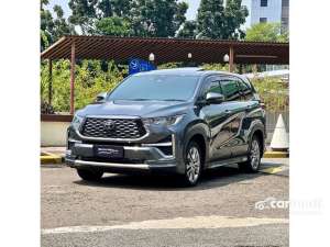 Jual bekas 2023 Toyota Kijang Innova Zenix 2.0 Q HV TSS Modellista Premium Color MPV,lokasi di DKI Jakarta