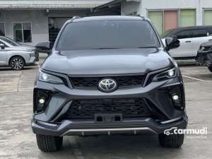 Jual bekas 2025 Toyota Fortuner 2,8 VRZ 4x2 GR SPORT TSS Warna Gray Abu Abu,lokasi di DKI Jakarta