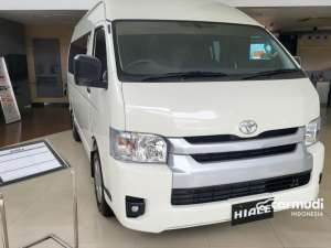 Jual bekas 2025 Toyota Hiace 3,0 Commuter Van Putih Harga Termurah Ready Stock,lokasi di Jawa Barat