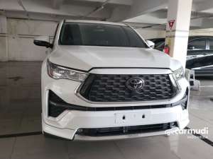 Jual bekas 2025 Toyota Kijang Innova Zenix 2,0 Q HV TSSPremium Color Warna Putih Harga Termurah Hanya 1 unit Promo Siapa Cepat Dia Dapat,lokasi di Banten