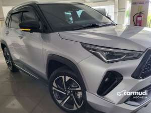 Jual bekas 2025 Toyota Yaris Cross 1,5 S HV GR SportParts Aero Hybrid Two Tone Silver Hitam,lokasi di Banten