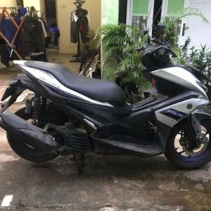 Jual bekas aerox 2019 155cc silver hitam,lokasi di Depok