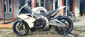 Jual bekas Aprilia RSV4 moge,lokasi di Banjarmasin Selatan