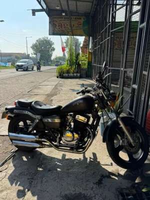 Jual bekas Benelli Patagonian Eagle 250ccbenelli PE 250,lokasi di Magersari