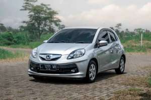 Jual bekas BRIO 1.2 E CKD AT 2013,lokasi di 