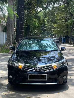 Jual bekas Corolla Altis V 2014 Jazz Brio Yaris vios,lokasi di 