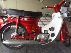 Jual bekas Di jual motor antik terawat Honda C70,lokasi di Tegal Selatan