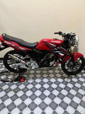 Jual bekas Di jual ninja ss merah ferari,lokasi di Kroya