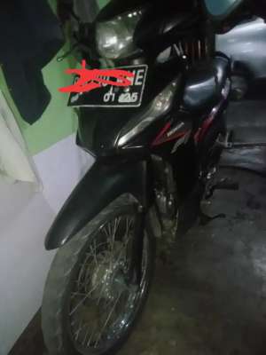 Jual bekas Dijual Honda Revo 2014,lokasi di Ciputat