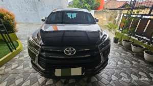 Jual bekas Dijual mobil innova venturer tahun 2018 untuk pemakai pribadi,lokasi di 