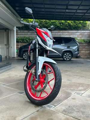 Jual bekas Dijual motor honda sonic 2019 istimewa,lokasi di Gajah Mungkur