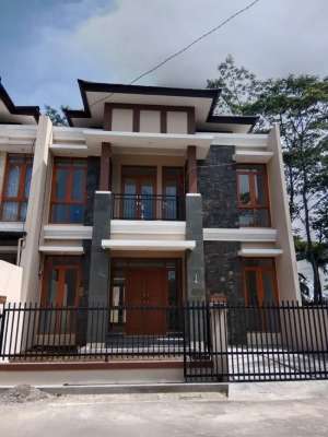 DIJUAL RUMAH CUCOK NYAMAN INDAH DI BYPASS SUKARNO HATTA, JUAL RUMAH MU lokasi di Soekarno Hatta, tersedia melalui melalui situs Olx