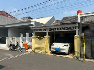 DIJUAL RUMAH DUKUH ZAMRUD BLOK I lokasi di Mustika Jaya, tersedia melalui melalui situs Olx