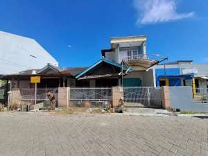 Dijual rumah kawasan Pondok Kacang Timur Wisma Tajur Ciledug Tangerang lokasi di Ciledug, tersedia melalui melalui situs Olx