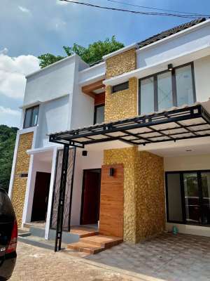 Dijual rumah mewah 5 kamar tidur depok lokasi di Beji, tersedia melalui melalui situs Olx