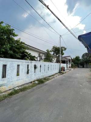 Dijual Rumah Murah Siap Huni Bonus Kost-an Aktif Di Cimanggis Depok lokasi di Cimanggis, tersedia melalui melalui situs Olx