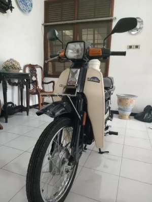 Jual bekas Dijual Yamaha Robot Excellent Thn 84,lokasi di Rungkut