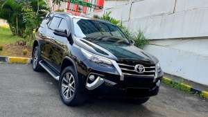 Jual bekas DP MINIM, LOW KM,FREE DETAILING,FREE TOWING Toyota Fortuner 2.7L SRZ Bensin AT Hitam Metalik 2019,lokasi di Jawa Barat
