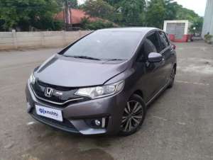 Jual bekas DP Rendah Honda Jazz 1.5 RS Bensin-MT 2015 CSKSZS CRS,lokasi di 