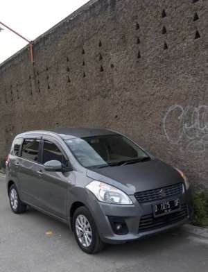 Jual bekas ERTIGA TIPE GX 2012,lokasi di 