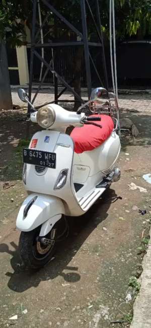 Jual bekas FOR SALE PIAGGIO VESPA LX 150 2011,lokasi di Tangerang