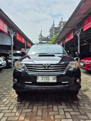 Jual bekas Fortuner G VNT Diesel AT 2014 Solar Matic Dp5jt tk pajero innova inova,lokasi di 