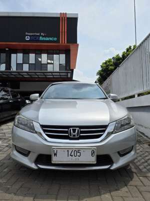Jual bekas Honda Accord VTIL Matic Tahun 2013 Kondisi Mulus Terawat Istimewa Seperti Baru,lokasi di Jawa Barat