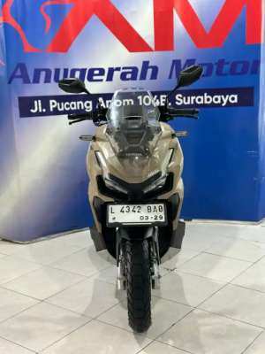 Jual bekas Honda ADV 160 LOW KM ABS TH 2024,lokasi di Wonocolo