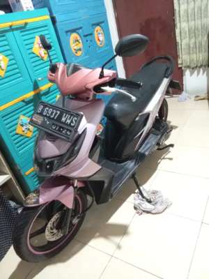 Jual bekas Honda beat 2009 karbu pink,lokasi di Pesanggrahan