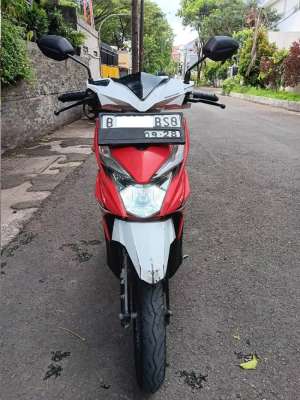 Jual bekas Honda Beat 2018 CBS Merah Putih Tangan Pertama,lokasi di Penjaringan