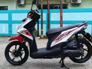 Jual bekas Honda beat eco esp fi 2016 stater halus bodi mulus orsinil,lokasi di Pondok Aren