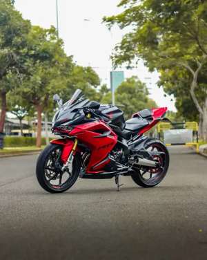 Jual bekas Honda CBR250RR SP QS 2021,lokasi di Pondok Aren