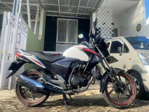Jual bekas Honda Mega Pro 2012 Mono,lokasi di Tembalang