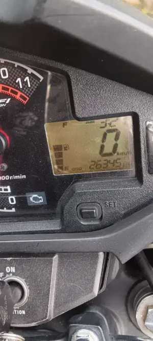 Jual bekas Honda Megapro FI 2015,lokasi di Cilangkap