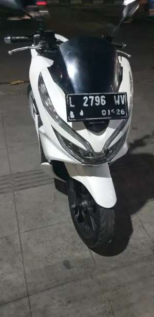 Jual bekas Honda PCX 160 mulus pjk baru,lokasi di Bubutan