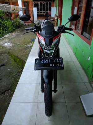 Jual bekas Honda Sonic 150R Spesial Edition,lokasi di Grogol Petamburan