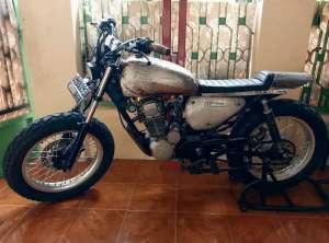 Jual bekas Honda Tiger 2000 Custom Flat Tracker,lokasi di Pancoran Mas