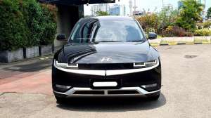 Jual bekas Hyundai Ioniq Prime 2023 hitam km 5 ribuan,lokasi di Jakarta DKI