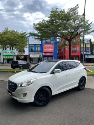 Jual bekas Hyundai Tucson XG 2012 Panoramic Sunroof,lokasi di 