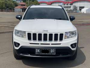 Jual bekas JEEP COMPASS 2.4 LIMITED AT 2013 , LOW KM,lokasi di Jakarta DKI